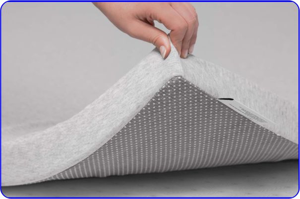 Best for Side Sleepers- Tuft & Needle Foam Mattress Topper